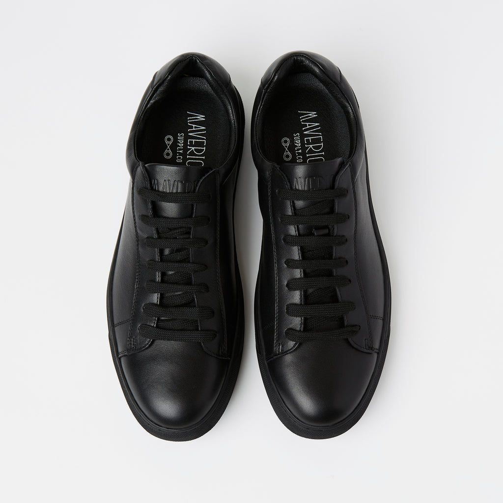 a top view of the mavericks black mens leather casual shoes